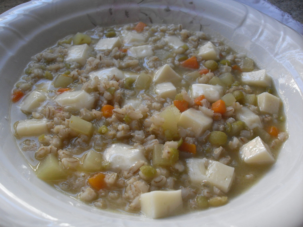 Barley and dried peas&nbsp;soup