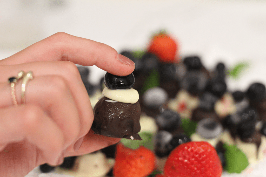 Franui-Style Frozen Berries with Double Chocolate&nbsp;Coating