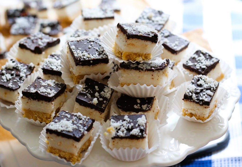 No-Bake Coconut and Chocolate Cubes (Cocchini) – Easy Summer&nbsp;Dessert