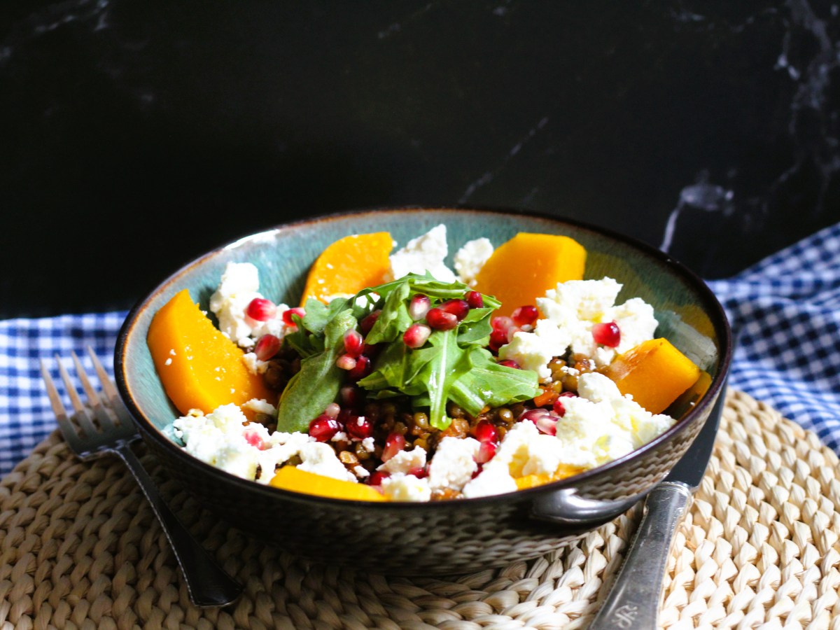 Arugula Salad with Pumpkin, Lentils, Feta, and&nbsp;Pomegranate