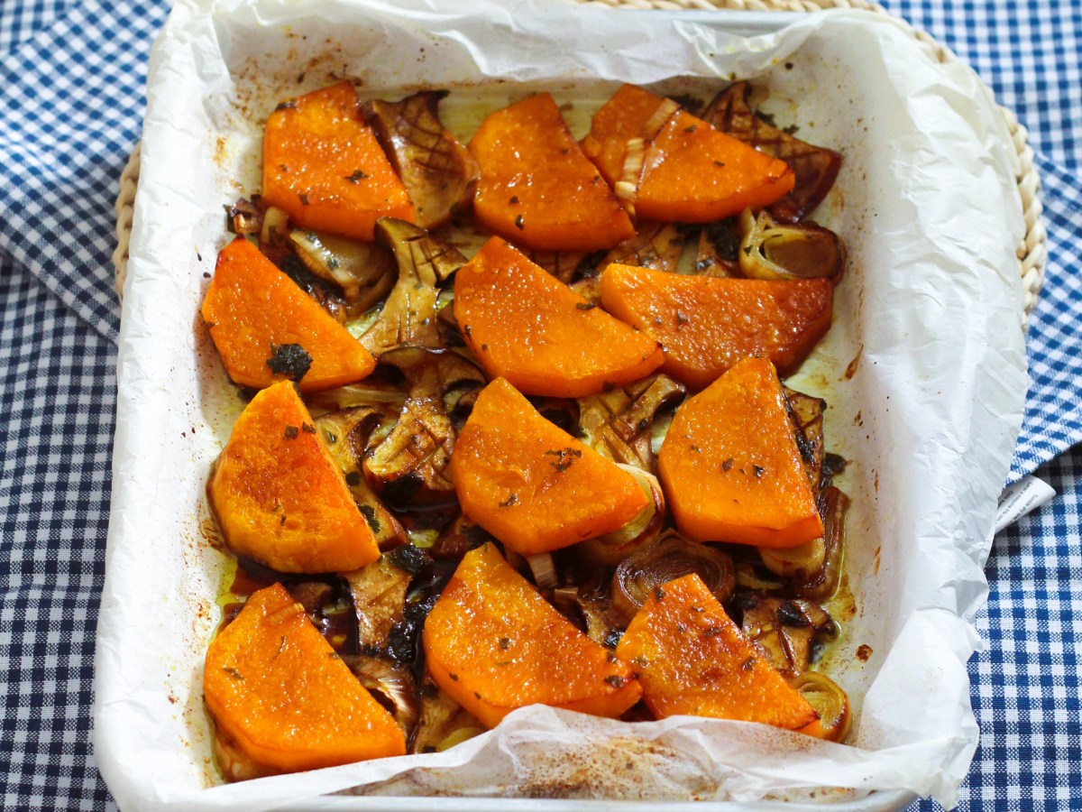King Oyster Mushrooms with Squash, Curry, and Soy&nbsp;Sauce